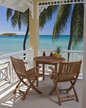 Villa Beach Cottages