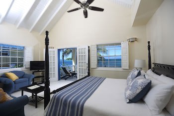 Villa Beach Cottages