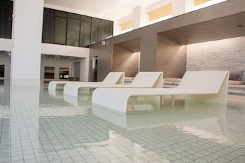 Grand Richmond Stylish Convention Hotel