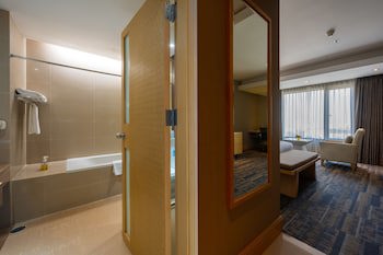 Grand Richmond Stylish Convention Hotel