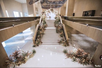 Grand Richmond Stylish Convention Hotel