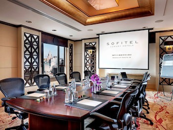 Sofitel Macau At Ponte 16