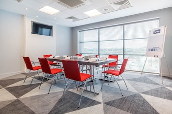 Holiday Inn Express Walsall M6j10, An Ihg Hotel