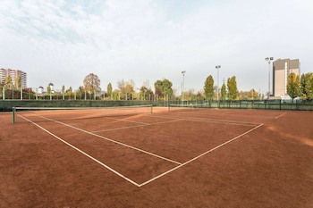 Ramada Plaza By Wyndham Bucharest Convention Center