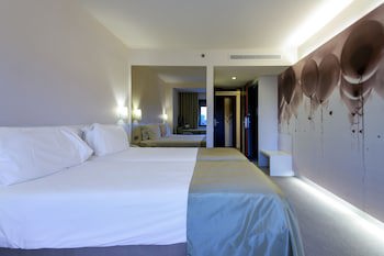 Ramada Plaza By Wyndham Bucharest Convention Center