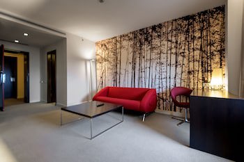 Ramada Plaza By Wyndham Bucharest Convention Center