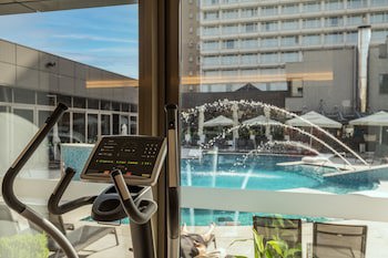 Ramada Plaza By Wyndham Bucharest Convention Center