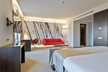 Ramada Plaza By Wyndham Bucharest Convention Center