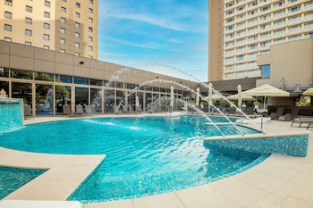 Ramada Plaza By Wyndham Bucharest Convention Center