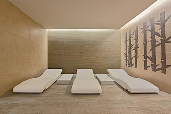 Ramada Plaza By Wyndham Bucharest Convention Center