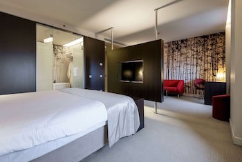 Ramada Plaza By Wyndham Bucharest Convention Center