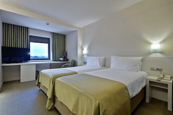 Ramada Plaza By Wyndham Bucharest Convention Center