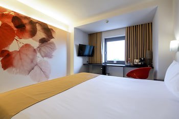 Ramada Plaza By Wyndham Bucharest Convention Center
