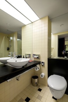 Ramada Plaza By Wyndham Bucharest Convention Center