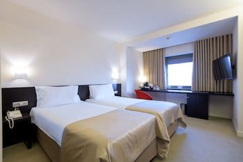 Ramada Plaza By Wyndham Bucharest Convention Center