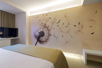 Ramada Plaza By Wyndham Bucharest Convention Center
