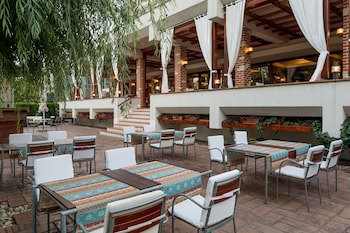 Ramada Plaza By Wyndham Bucharest Convention Center