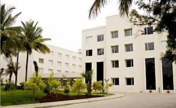 Featherlite Evoma Hotel