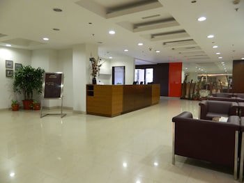 Featherlite Evoma Hotel