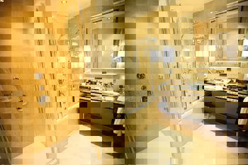 Nova Plaza Prime Hotel