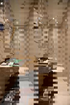 Nova Plaza Prime Hotel