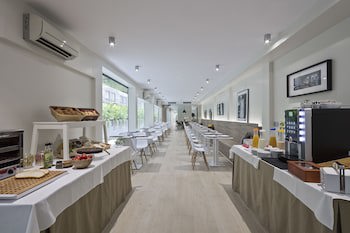 Aparthotel Bcn Montjuic