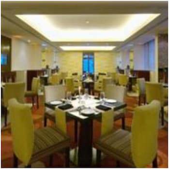 Vivanta Vijayawada, Mg Road
