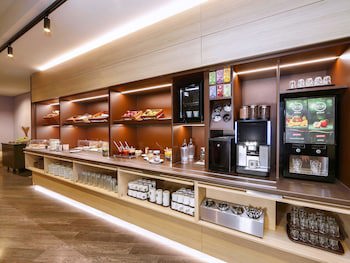 B&B Hotel Berlin City-Ost galeri fotoğrafı