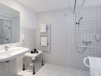 B&B Hotel Berlin City-Ost galeri fotoğrafı
