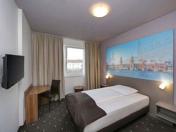 B&B Hotel Berlin City-Ost galeri fotoğrafı