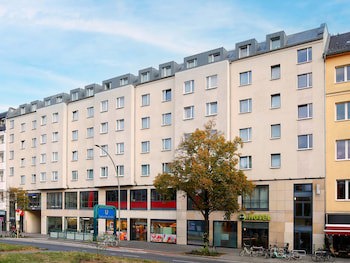 B&B Hotel Berlin City-Ost fotoğrafı