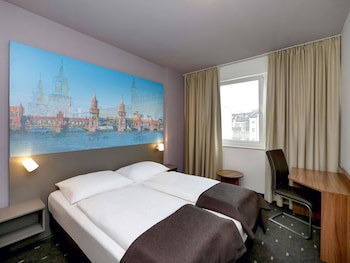 B&B Hotel Berlin City-Ost galeri fotoğrafı