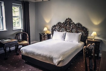 Brook Hall Hotel