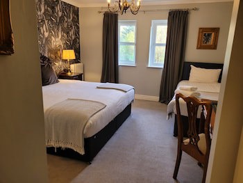 Brook Hall Hotel