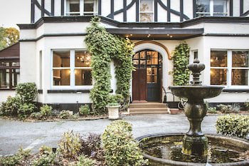 Brook Hall Hotel