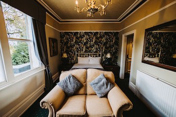 Brook Hall Hotel