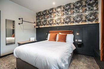 Coachman Hotel