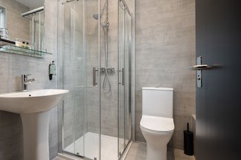 Coachman Hotel