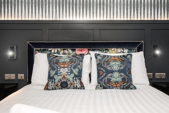 Coachman Hotel