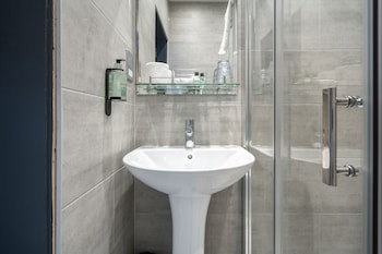 Coachman Hotel