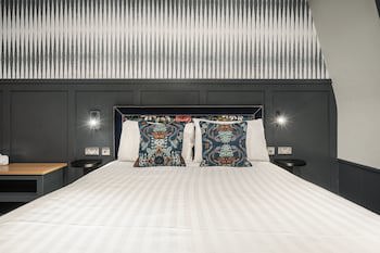 Coachman Hotel