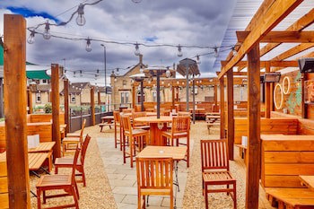 Coachman Hotel