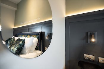 Coachman Hotel