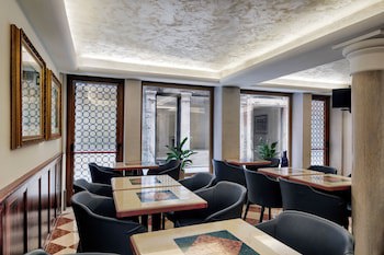 Albergo Commercio e Pellegrino galeri fotoğrafı