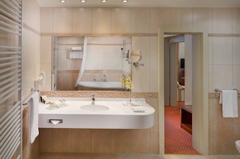 Centralni Lazne Ensana Health Spa