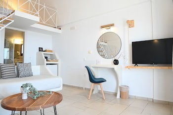 Amerisa Suites & Villa