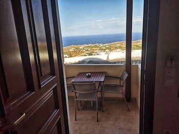 Amerisa Suites & Villa