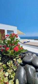 Amerisa Suites & Villa
