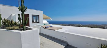 Amerisa Suites & Villa