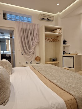 Amerisa Suites & Villa